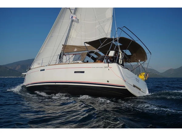 Sun Odyssey 389 af GMM-Yachting i Marmaris