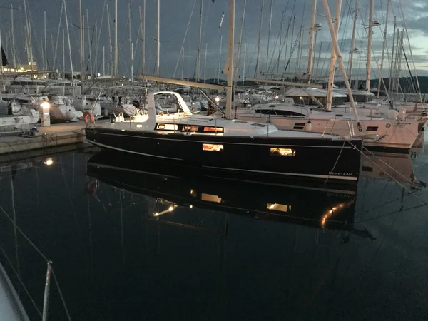 Oceanis 381 av Just Sail Charter i Baska Voda
