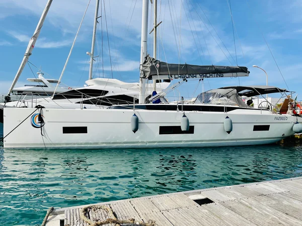 Bavaria C45 af Laguna Yachting i Palermo