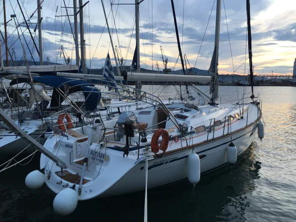 Bavaria 46 Cruiser della Enjoy Sailing a Volos