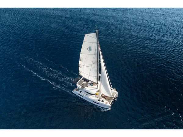 Lagoon 380 from Nautika Centar Nava in Split