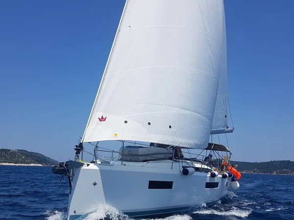 Sun Odyssey 440 from Odyssey Sailing in Volos