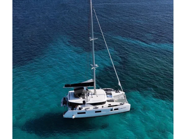 Lagoon 46 av My Sailing i Victoria