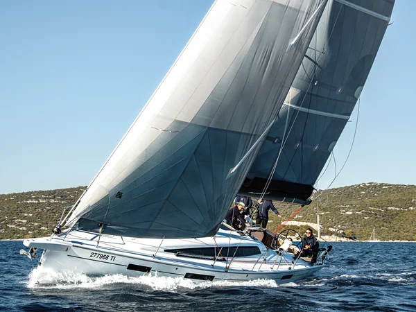 Dehler 38 SQ della Alternautika a Jezera