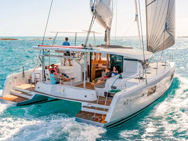 Lagoon 42 van Brasil Yacht Charter in Jacuecanga