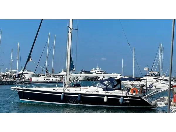 Ocean Star 51.2 av All Blue i Athen
