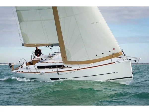 Dufour 350 Grand Large della Sicily Charter a Marsala