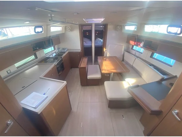 Oceanis 46.1 af Blue Memories i Lefkada