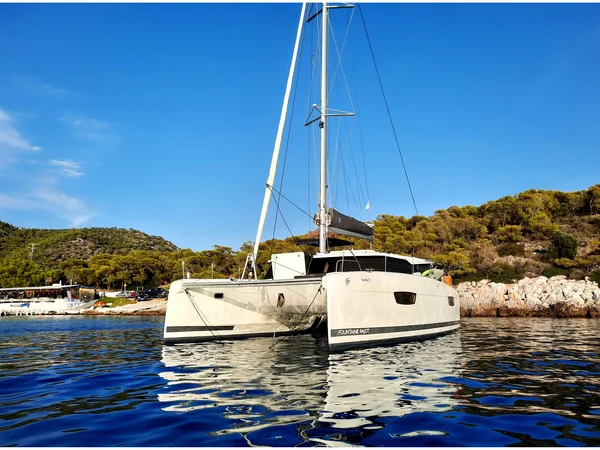 Fountaine Pajot Astréa 42 van Grecosail Yachting in Athene