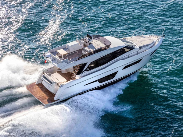 Ferretti Yachts 500 von Heads Yachting in Sukošan