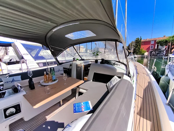 Sun Odyssey 440 from Arcadie Plaisance in Grimaud