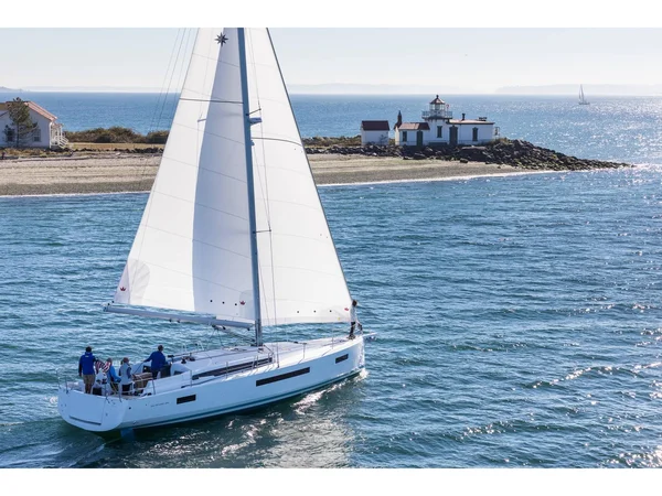 Sun Odyssey 490 från NorthSailing i Volos