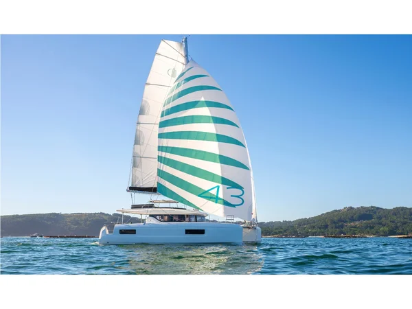 Lagoon 43 della Nautika Centar Nava a Rogoznica