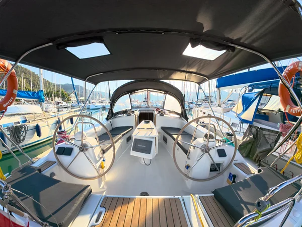 Oceanis 43 av Almira Yachting i Fethiye