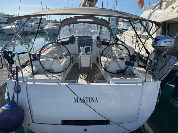Sun Odyssey 419 par Dea dei Mari à La Spezia