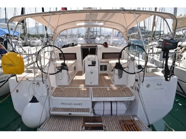 Sun Odyssey 440 par Kroki Nautika à Sukošan