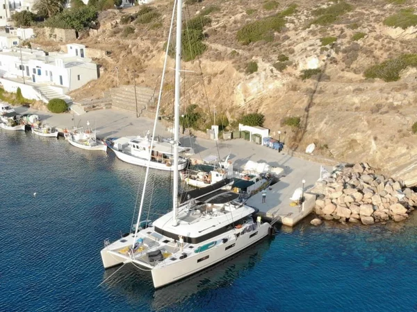 Lagoon 620 from White Blue Seas in Lavrion