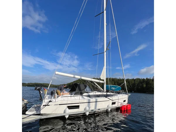 Bavaria C38 von Yachtcharter Sweden in Saltsjöbaden