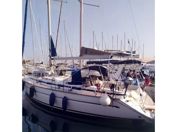 Bavaria 42 Cruiser von More Yachting in Lefkada