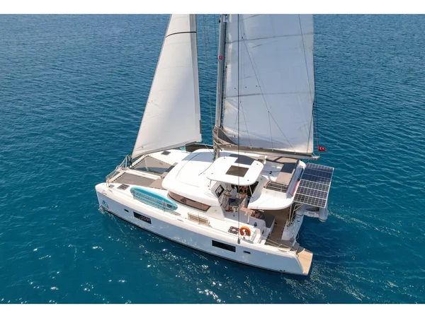 Lagoon 42 from SK-Yachting in Marmaris