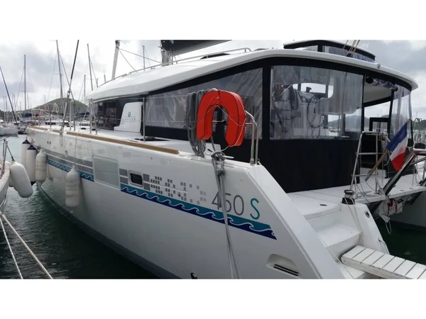 Lagoon 450 da VPM Bestsail em Martinica