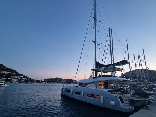 Lagoon 55 från Lagoon Charter i Palma de Mallorca
