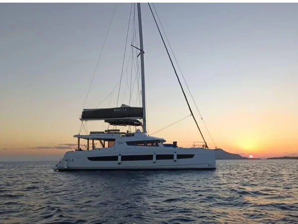 Bali 5.4 da EGO Charter em Lavrion