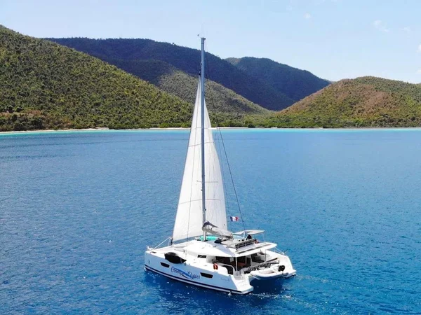 Fountaine Pajot Saona 47 af Conch Charters i Road Town