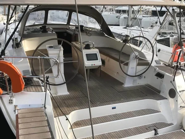Bavaria 51 Cruiser from Seagma Yachting in Nea Peramos