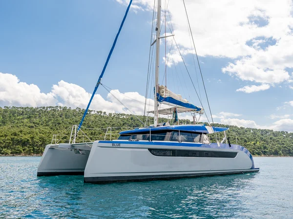 Luna 49 von Luna Charter in Split