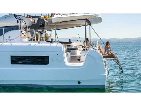 Lagoon 43 af Zen Yachting på Korfu