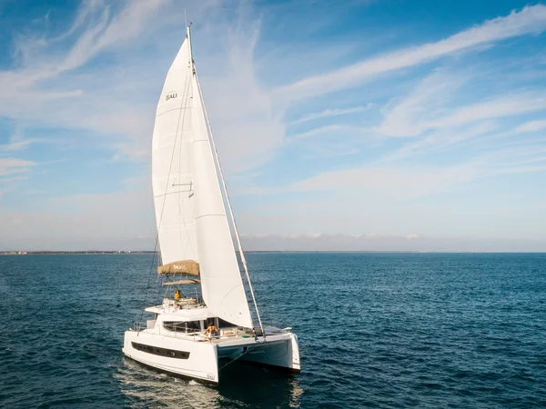 Bali 4.6 della Bali Catamarans Charter a Saint-Mandrier-sur-Mer