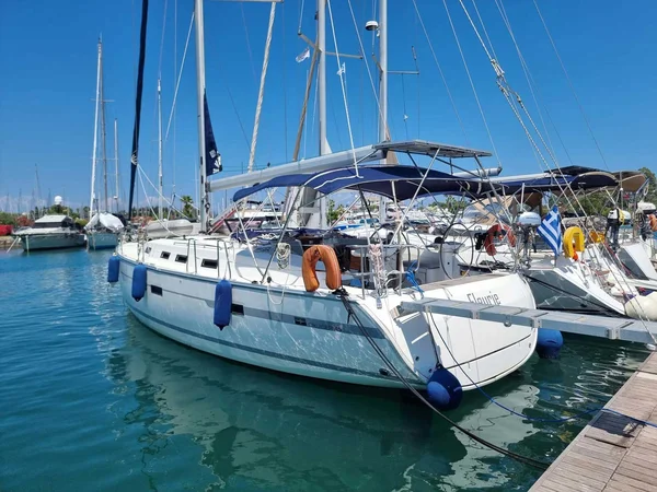 Bavaria 45 Cruiser from Independent YachtOwners Team in Corfu