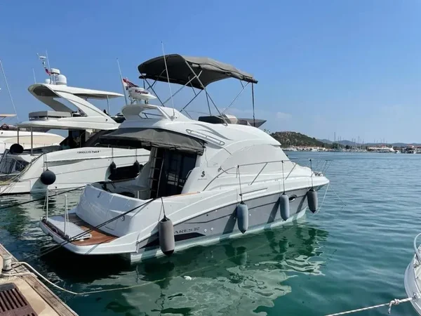Antares 32 van Coral Nautica in Trogir