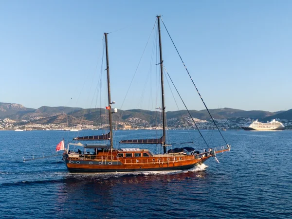 Custom built 183 av 4U Yachting i Athen