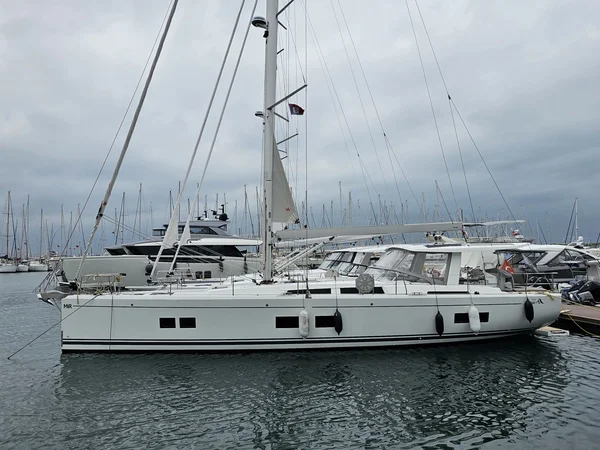 Hanse 548 von BROD Yachting in Göcek