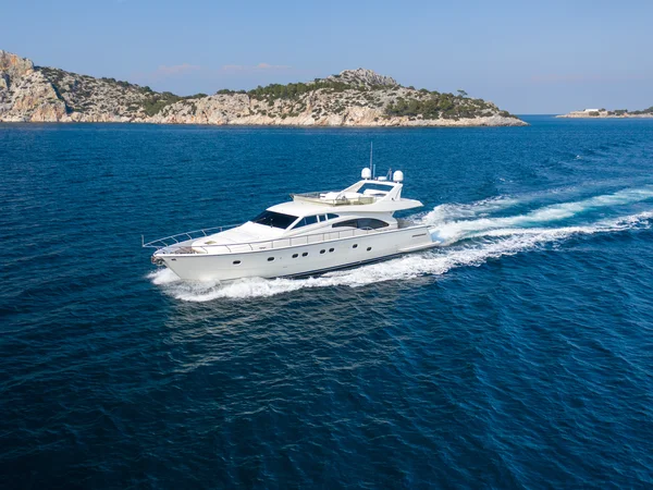 Ferretti 68 from Kottero Exclusive Yachting in Ornos