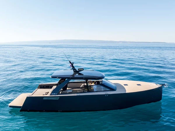 Colnago 45 van GARIFUL YACHT CHARTER in Split