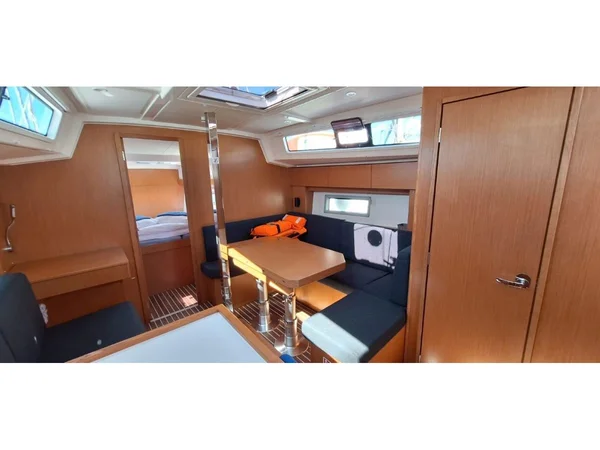 Bavaria C38 de Nova Eurospectra en Trogir