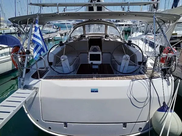 Bavaria 46 Cruiser van MG Yachts op Corfu