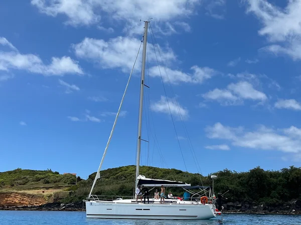 Dufour 405 Grand Large van Azorean Dream Yacht Charter in Angra do Heroiosmo