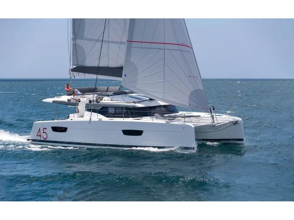 Fountaine Pajot Elba 45 par Arcadie Plaisance à Cogolin