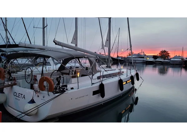 Sun Odyssey 440 de Tsirigotis Yacht Charter en Lefkada