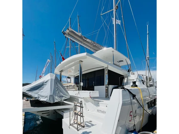 Bali 5.4 par Most Sailing à Fethiye