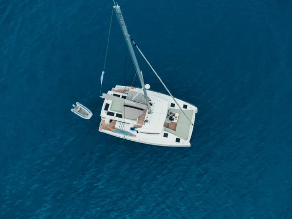 Bali 4.6 av World Wide Charter i Portisco