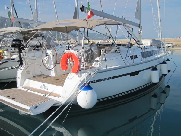 Bavaria 41 Cruiser van Helm Yachting in Capo d’Orlando