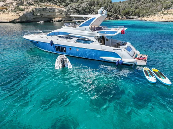 Azimut 64 da Finest Yachting em Palma de Maiorca