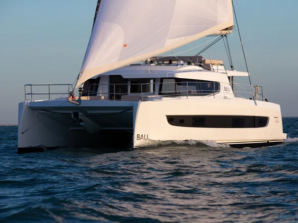Bali 4.4 della Bali Catamarans Charter a Saint-Mandrier-sur-Mer