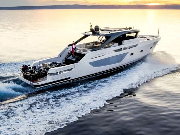 Bluegame BG74 von Touch Adriatic in Punat