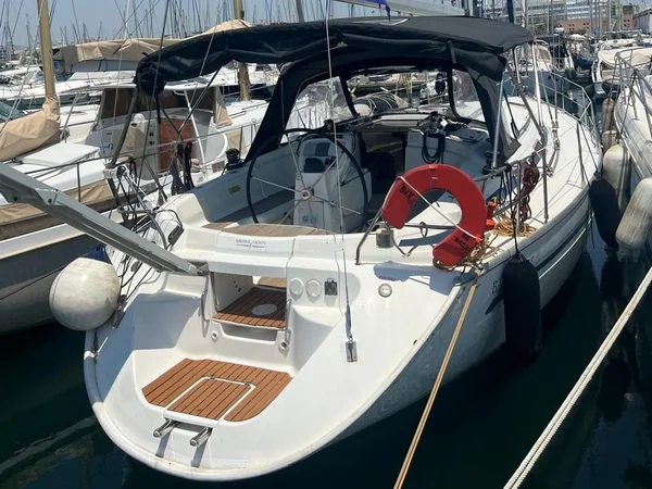Bavaria 38 Cruiser par Seafarer Sailing à Athènes